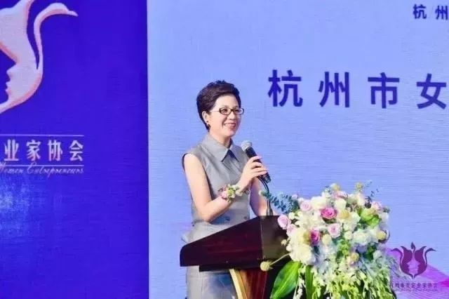 “时代群芳 倾城绽放”| 季红丽荣获行业新锐奖-新闻动态|健培科技