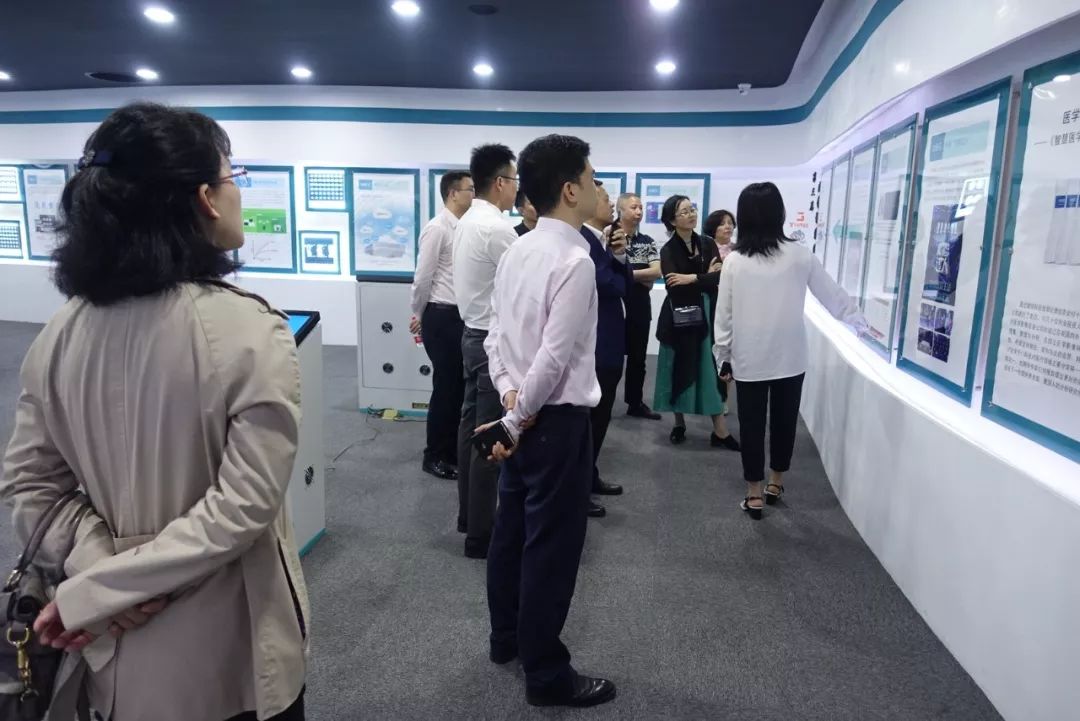 武汉汉阳区向导一行莅临健培科技考察指导-新闻动态|健培科技