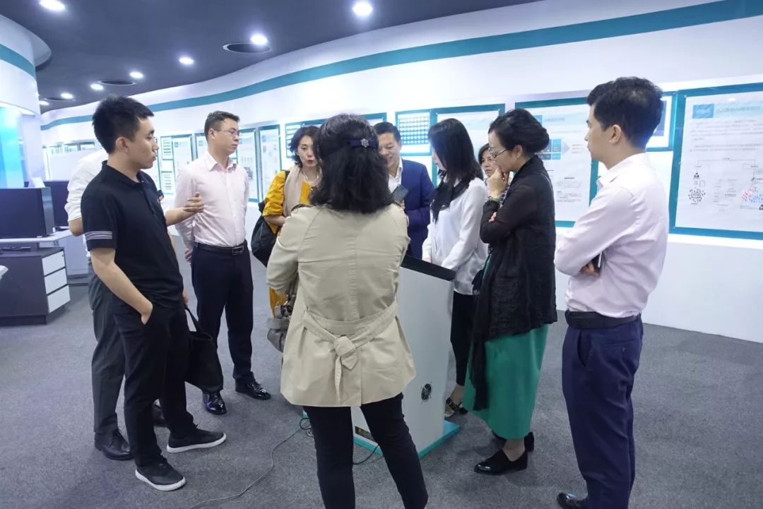 武汉汉阳区向导一行莅临健培科技考察指导-新闻动态|健培科技