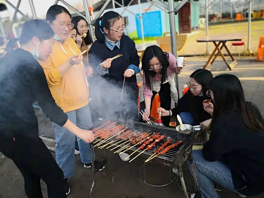风范感人，，，，，女神节快乐！-新闻动态|健培科技