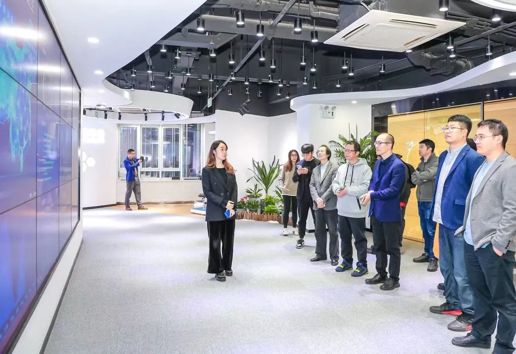 “千博助千企”院士专家科创同盟走进健培科技-新闻动态|健培科技