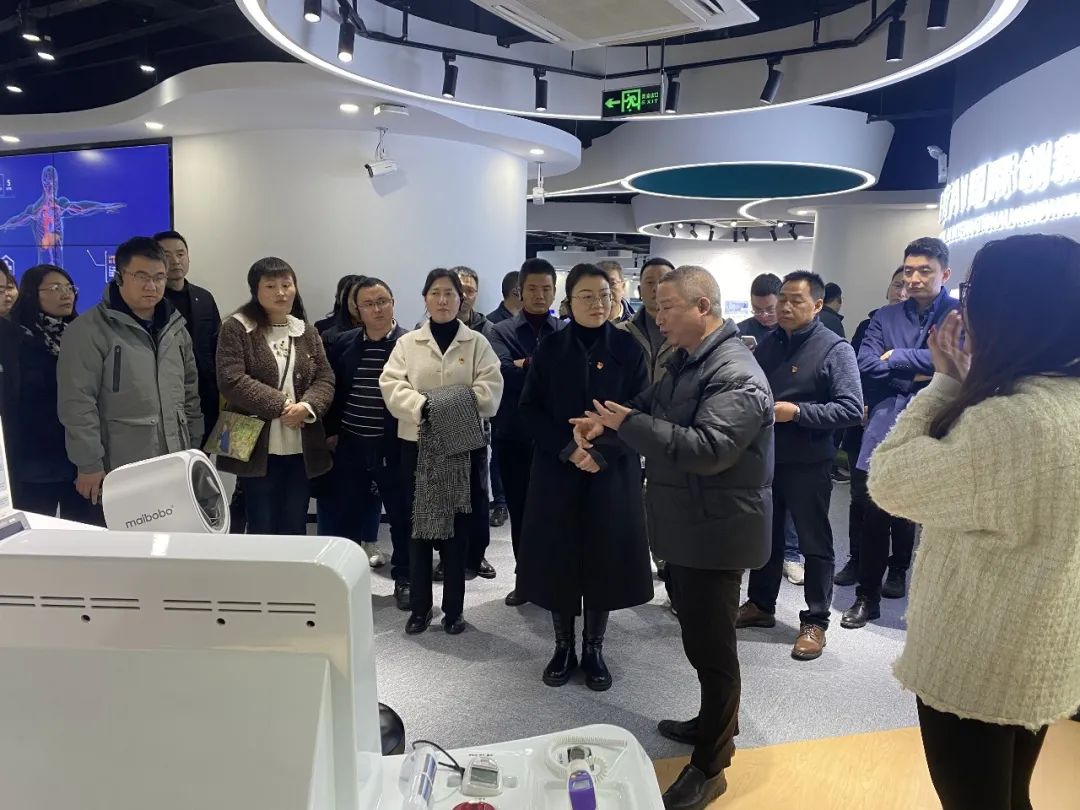 重庆市九龙坡区干部考察团莅临健培科技考察调研-新闻动态|健培科技