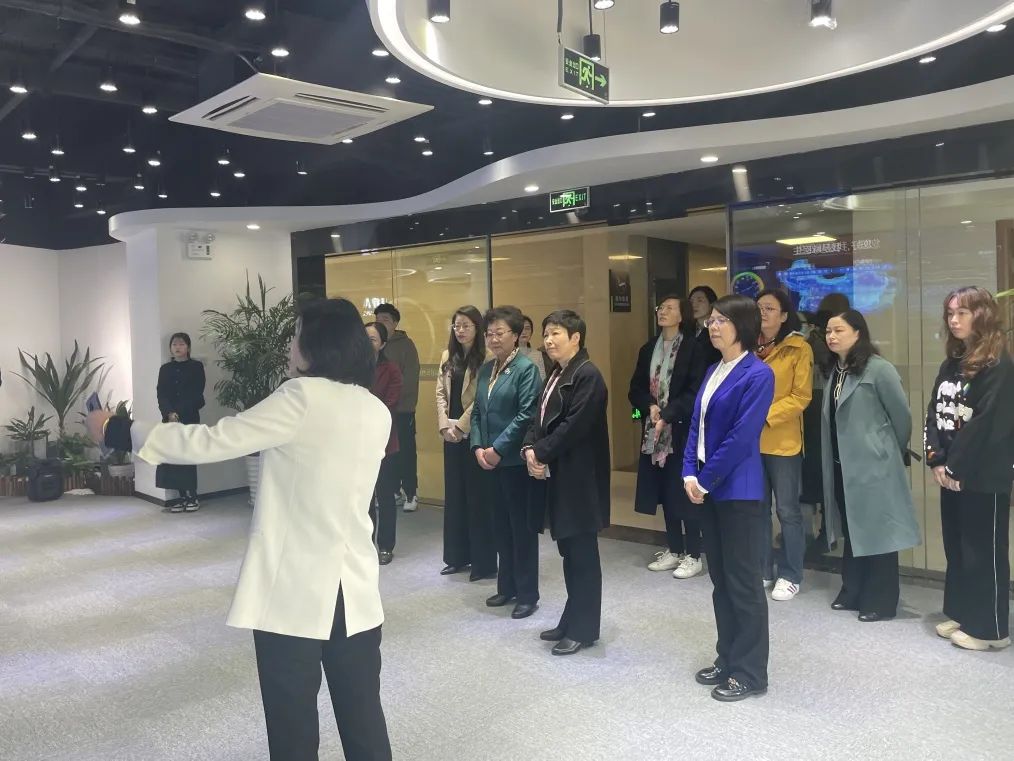 宁夏妇联党组书记、主席王君兰一行莅临健培科技考察调研-新闻动态|健培科技