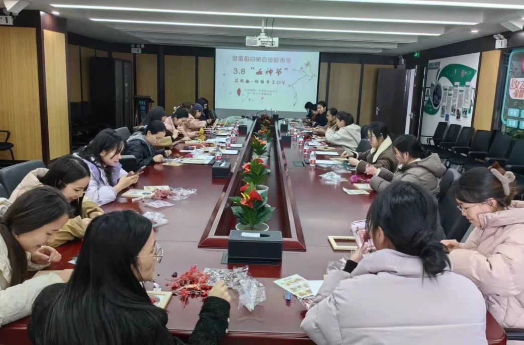 逐梦花影，，，，绽放色泽，，，，女神节快乐！-新闻动态|健培科技