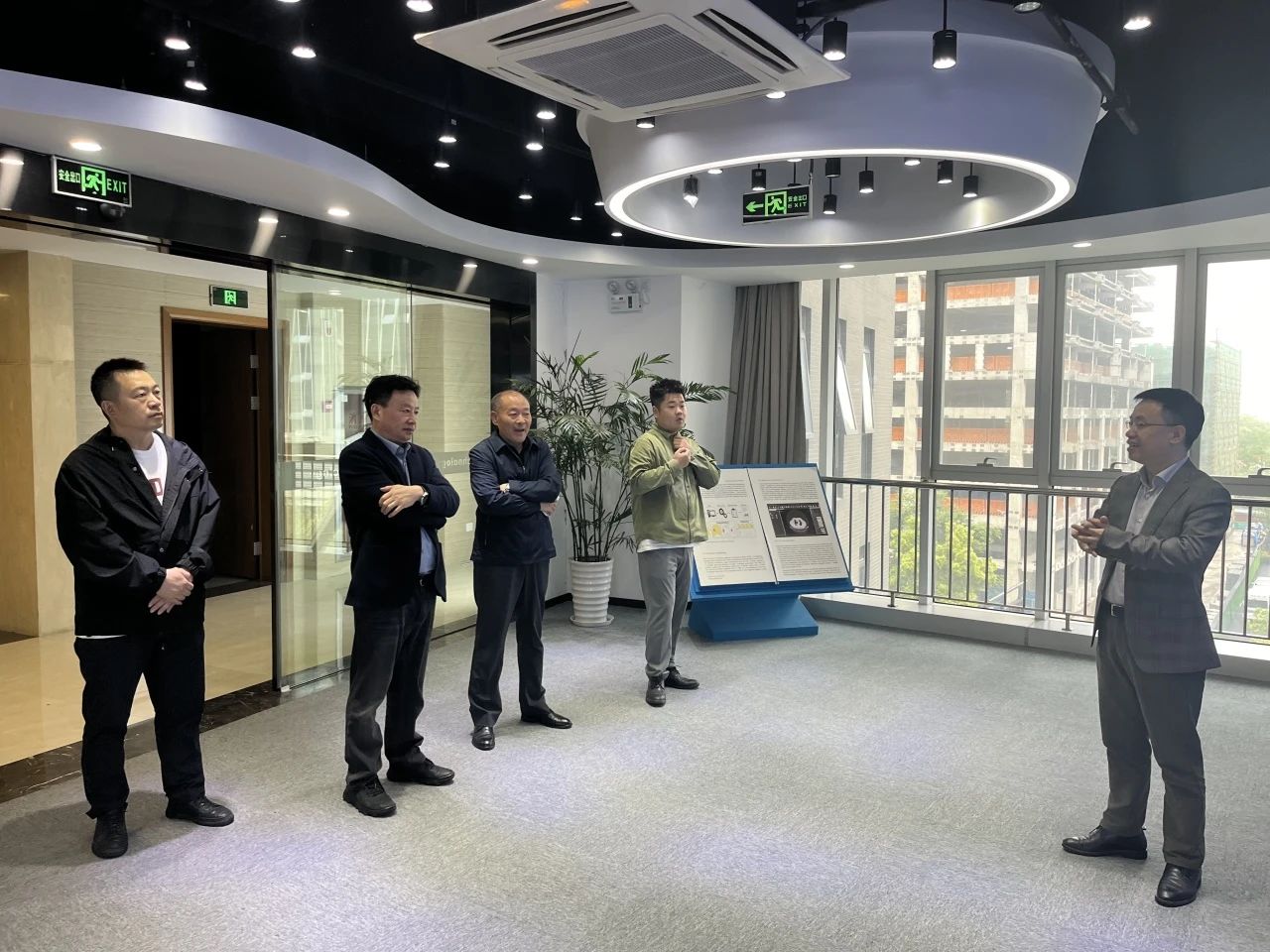 中国晚年保健协会康健中国行动推进事情委员会执行会长史振力一行莅临健培科技考察调研-新闻动态|健培科技