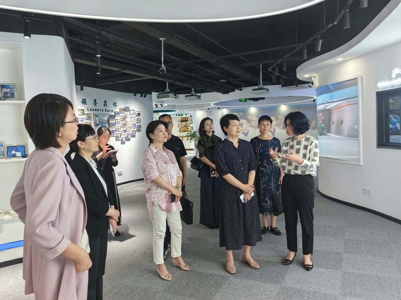 浙江省政协常委、省妇联副主席、党组成员沈素芹一行莅临健培科技考察调研-新闻动态|健培科技
