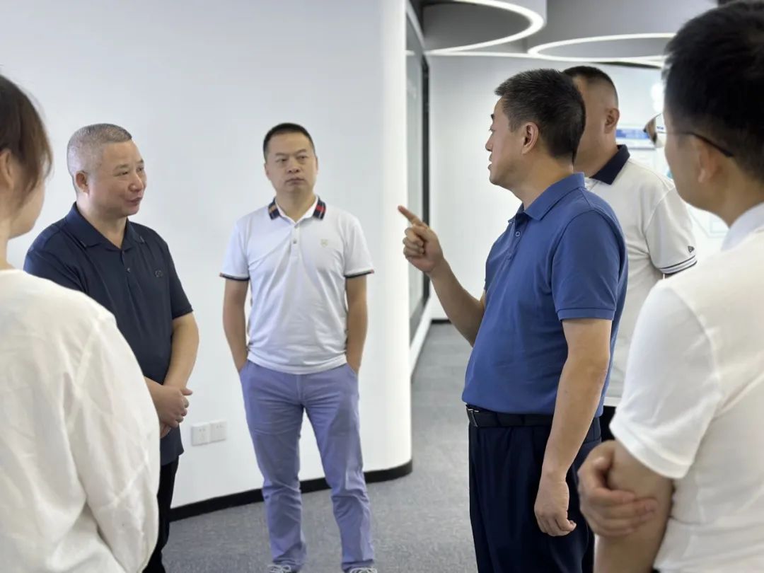 濮阳医学高等专科学校校长路红显一行莅临健培科技考察调研-新闻动态|健培科技