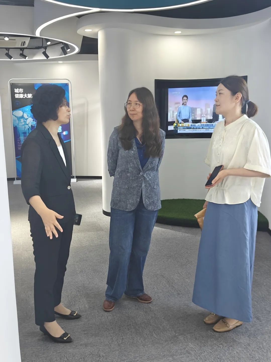 一带一起国家考察团莅临健培科技考察调研-新闻动态|健培科技