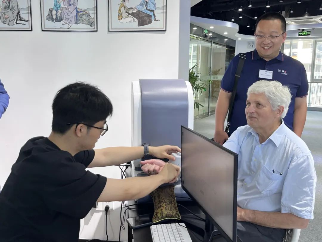 德国石荷州生命康健代表团一行莅临健培科技考察调研-新闻动态|健培科技